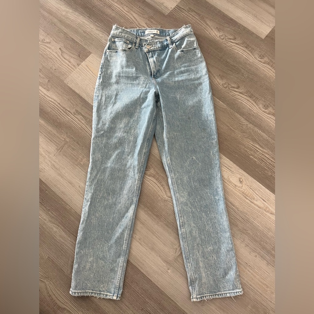Abercrombie & Fitch 90’s Straight Leg High Rise Jeans